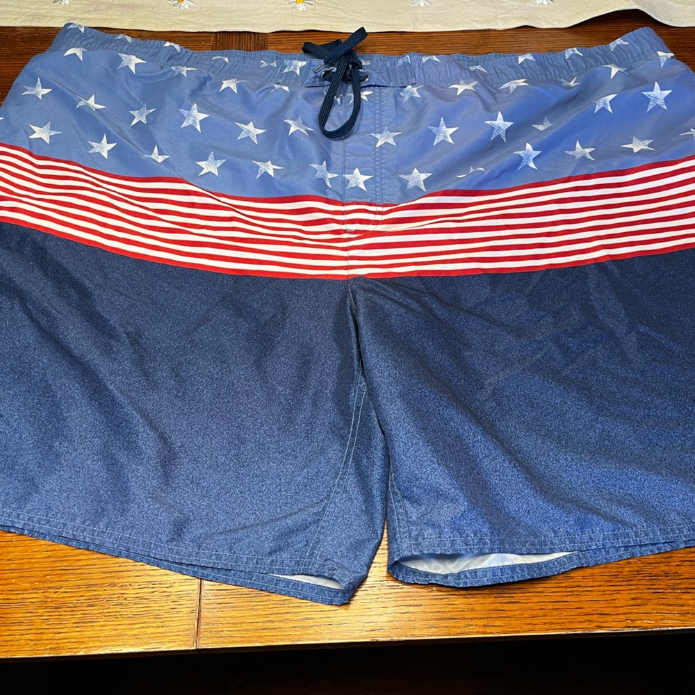 Patriotic Star-Striped Men's Swim Trunks